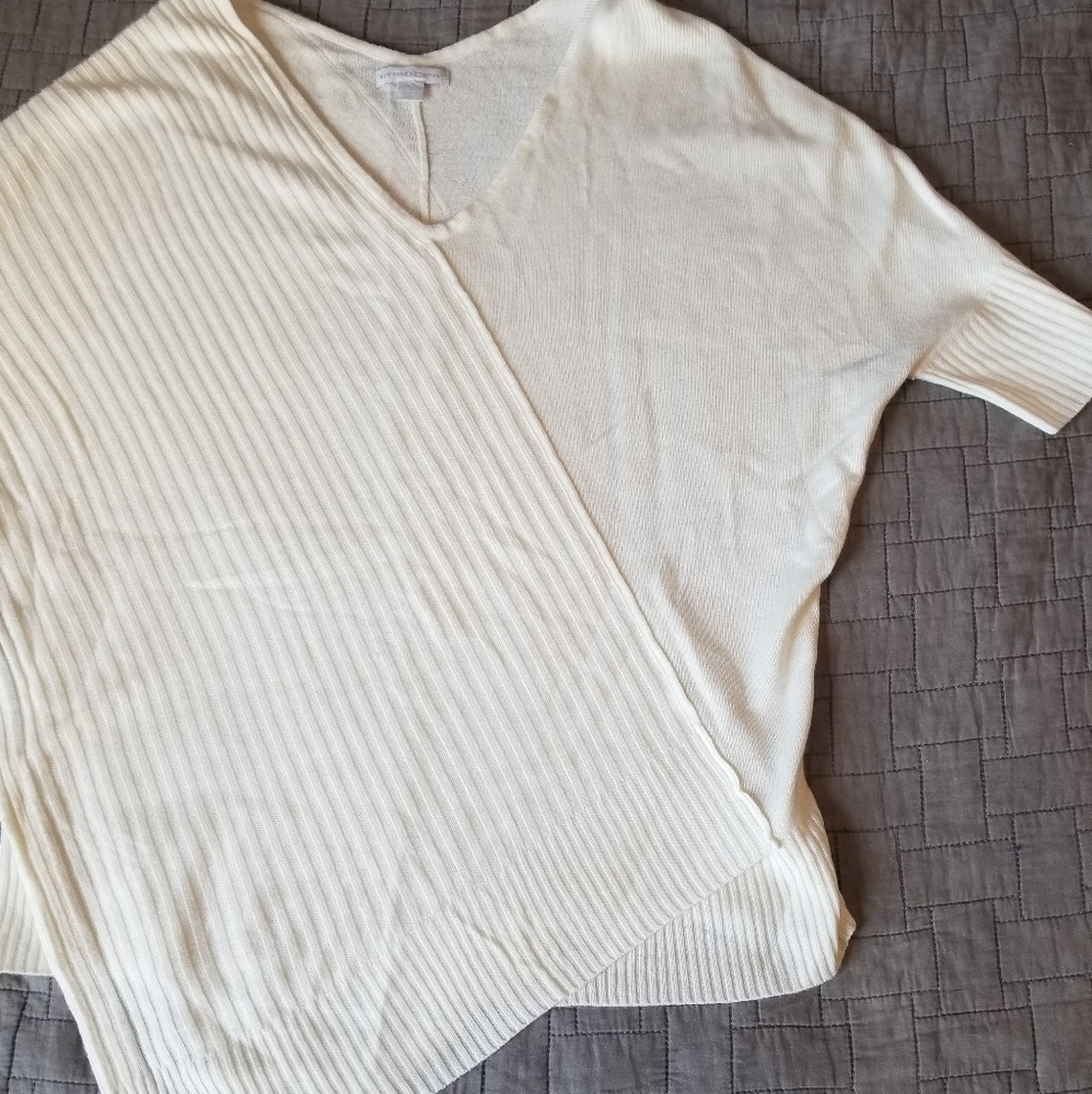 White half sleeve top